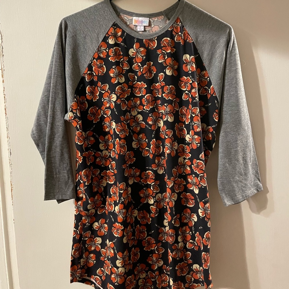 Flower half sleeve shirt